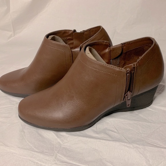 Dr. Scholl's Fordey Cognac Wedge Ankle Boots - Picture 4 of 7